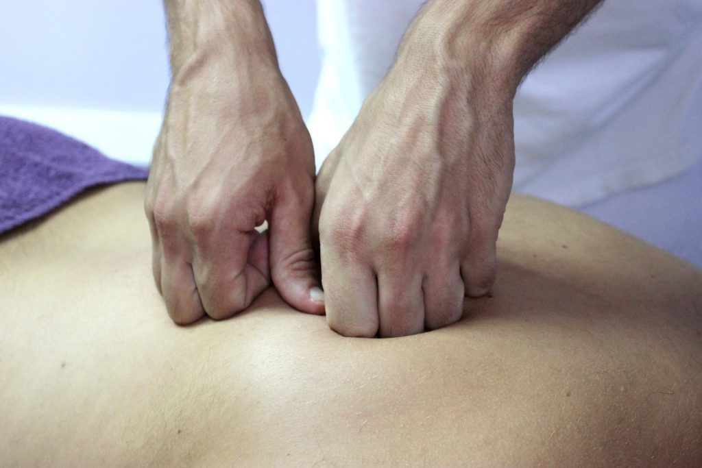 massagem nas costas no estoril